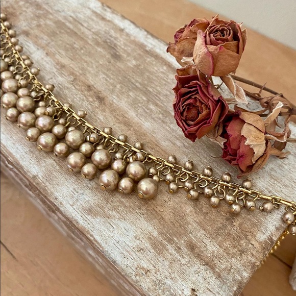 Pretty Vintage Gold Pearl Clustered Necklace - Picture 5 of 9